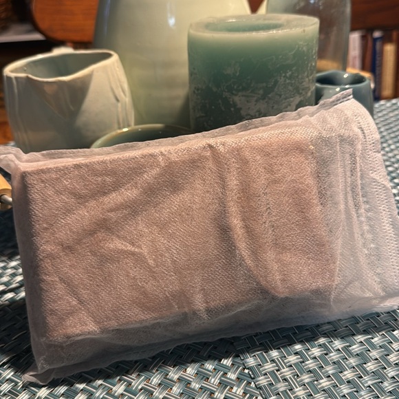 NWOT Forever Lovely Crossbody Wallet - Dusty Rose Pink - Picture 5 of 5